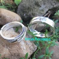 Cincin Perak Mata Berlian